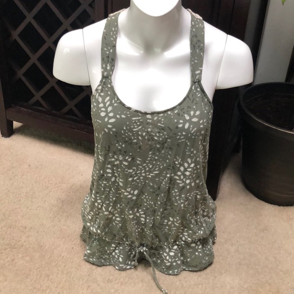 Lace back tank - Picture 2 of 5